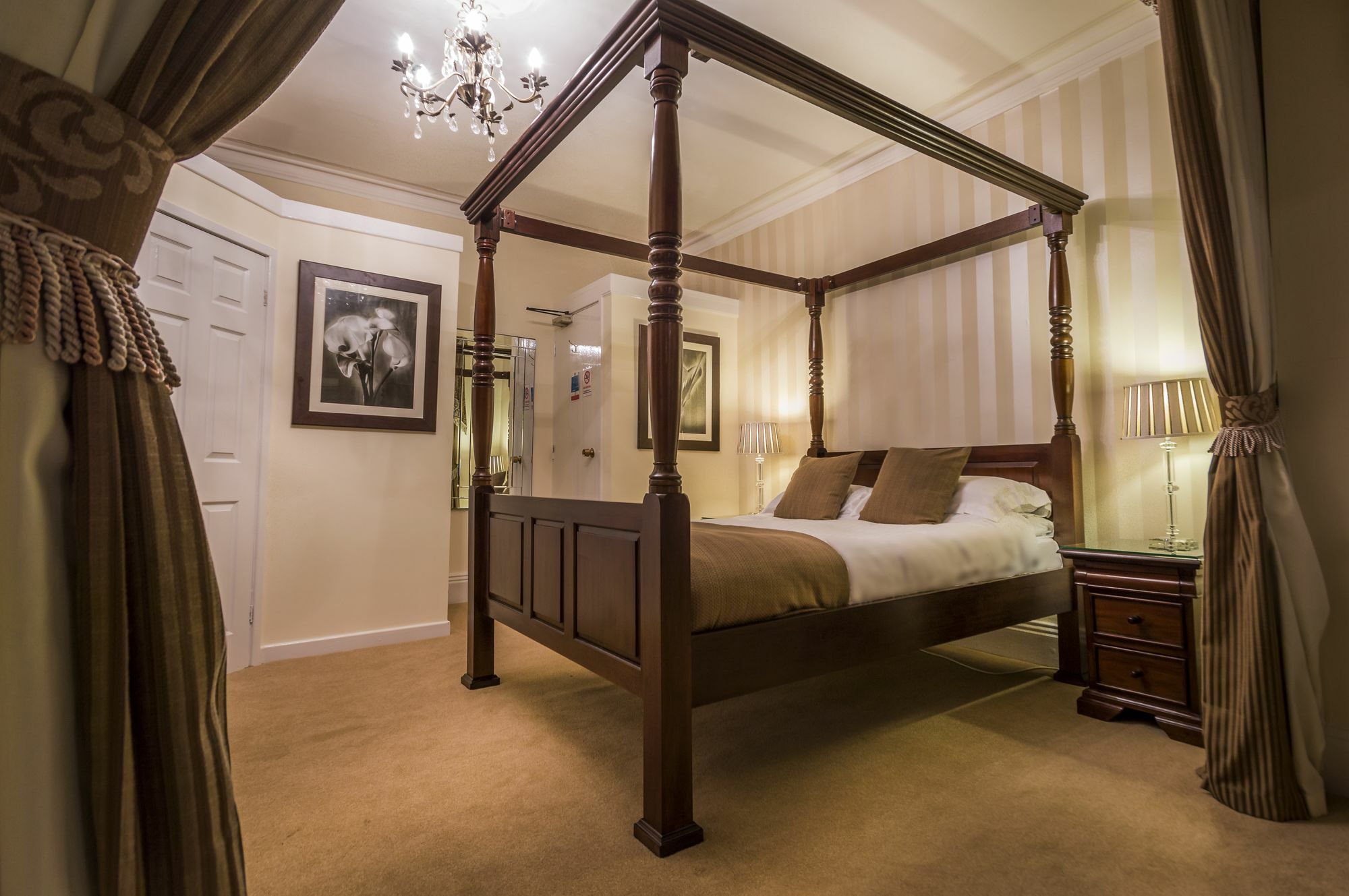 The Lemonfield 4*